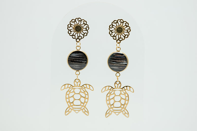 Sea Turtle Mandala Drops on a white background.