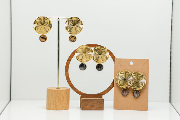 Bold Golden Disc Earrings - Image 3
